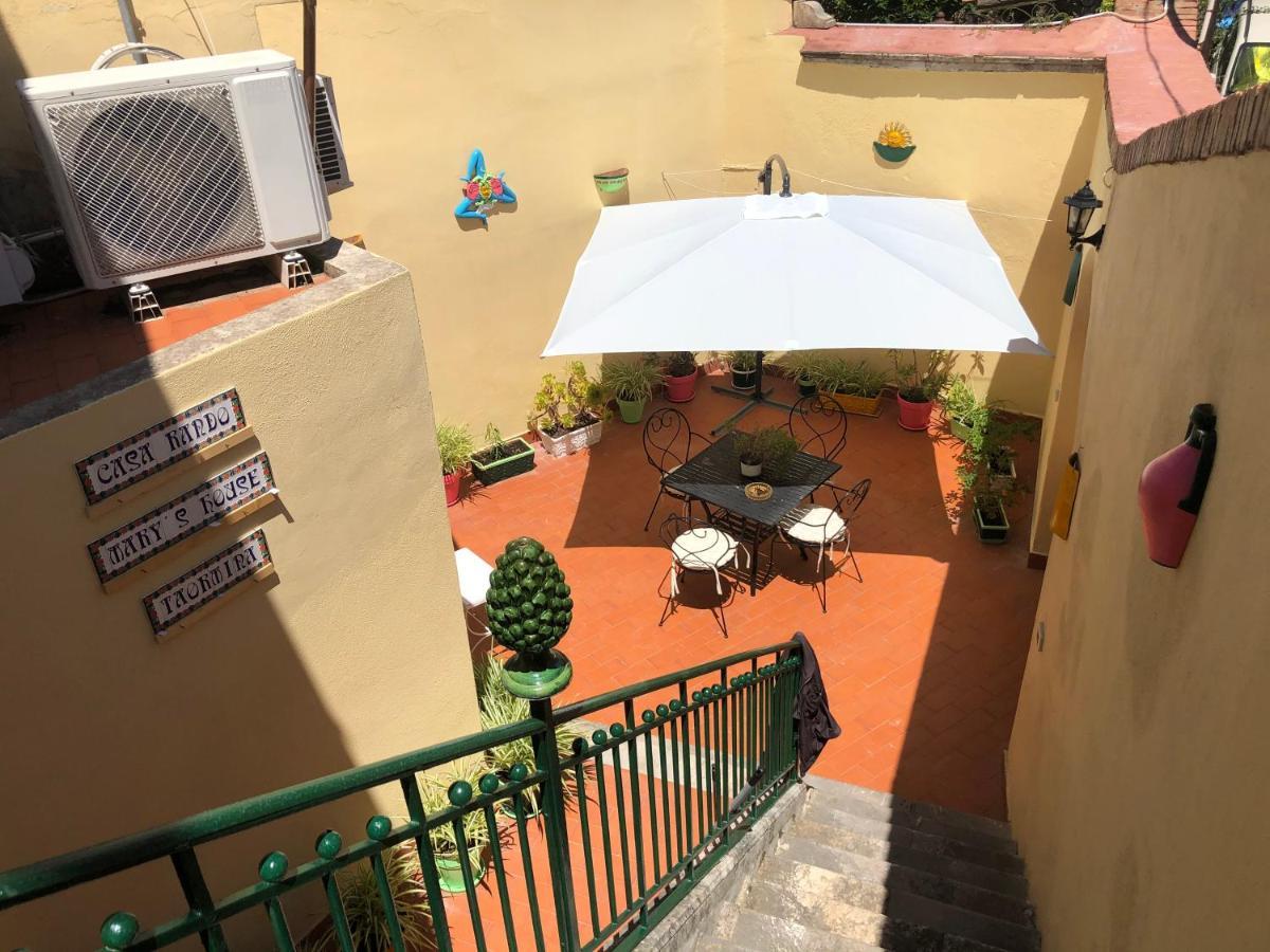 タオルミーナCasa Rando Mary'S Houseアパートメント エクステリア 写真